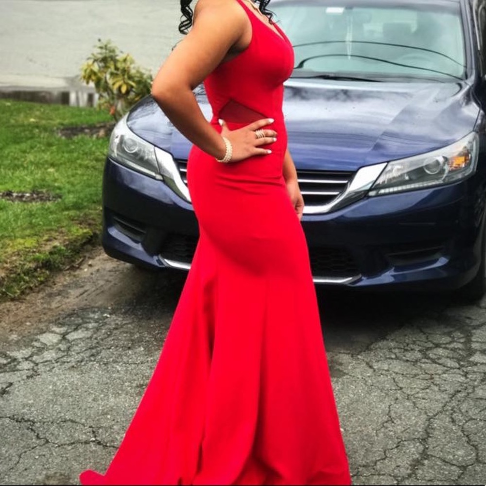 Red prom dress